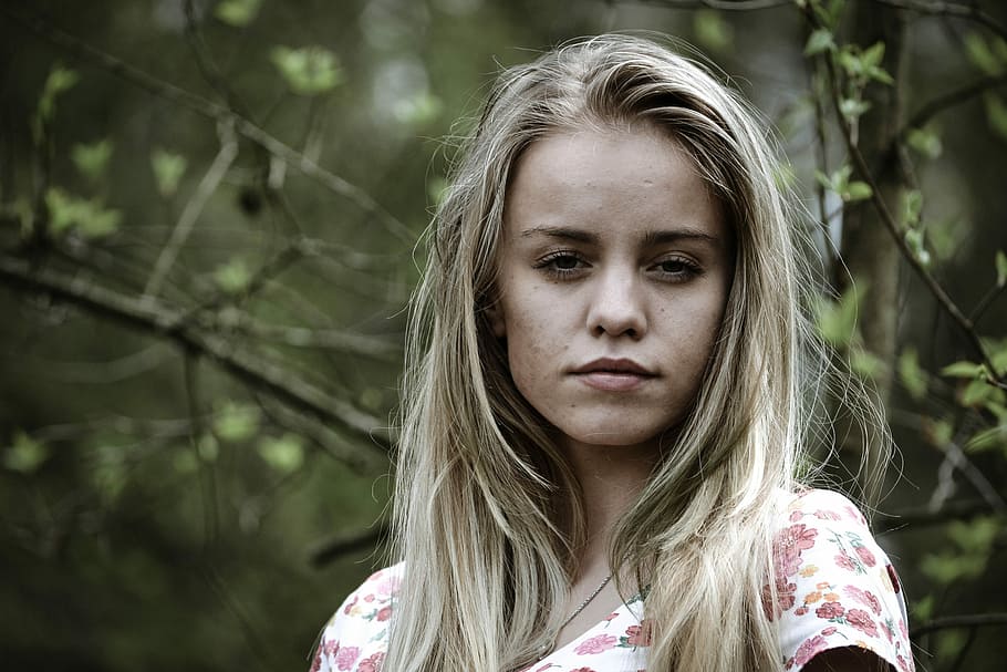 spring, flowers, forest, nature, blonde, beauty, portrait, headshot HD wallpaper
