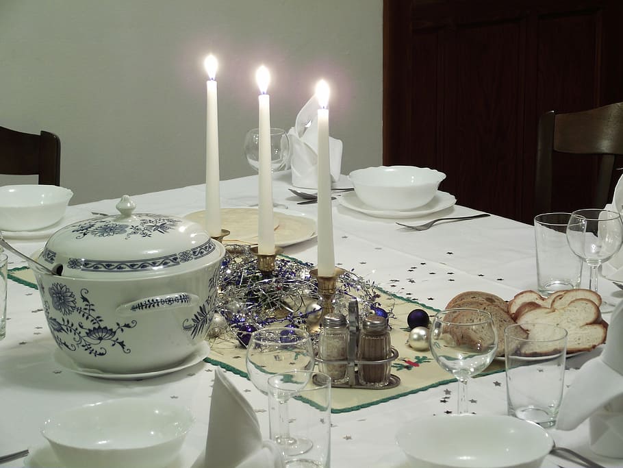 banquet, christmas, table, candle, indoors, burning, fire, household equipment HD wallpaper