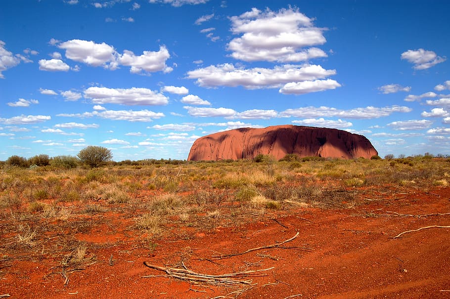 brown rock formation under white cloudy sky during daytime, ayers rock, HD wallpaper