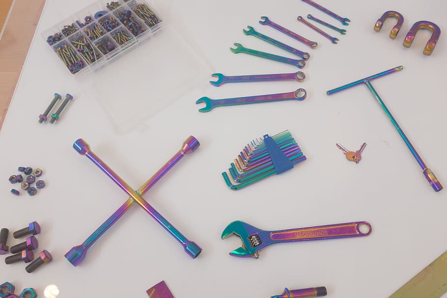 tool, color, white background, large group of objects, multi colored HD wallpaper