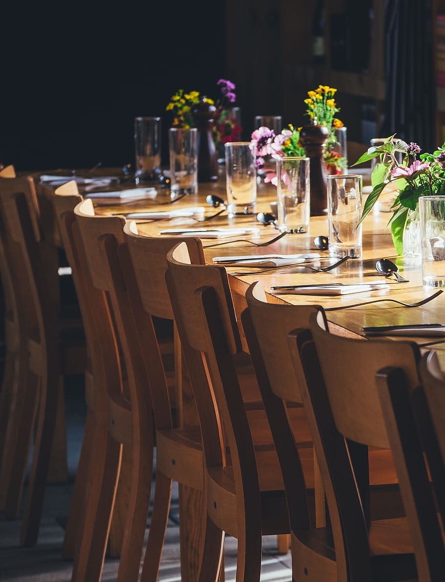 chairs, table, setup, restaurant, fork, spoon, glass, seat HD wallpaper