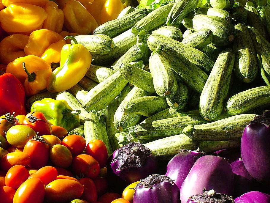 assorted vegetables, pepper, tomato, zucchini, the sun, in the light of HD wallpaper