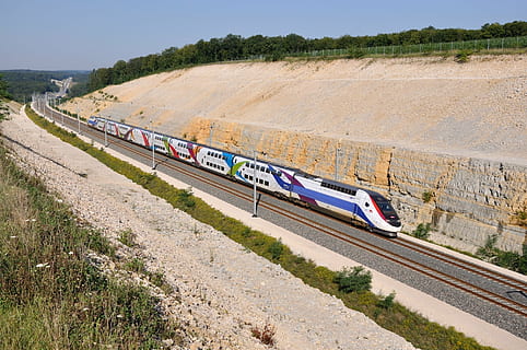 white and blue bullet train, tgv, train 746, lgv, high-speed train HD wallpaper