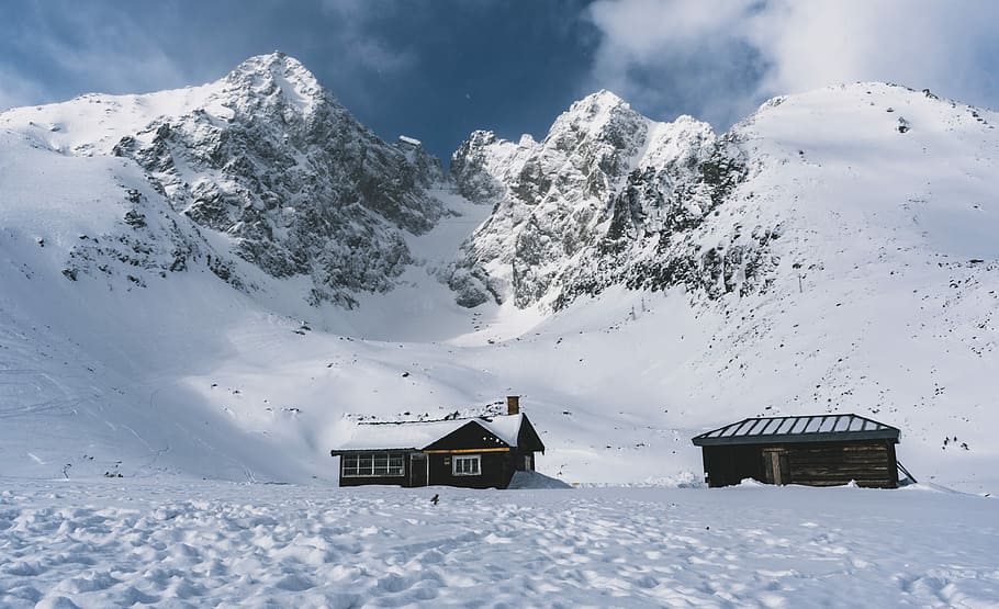 photo of house near snowy mountain, two houses in mountain covered in snow, HD wallpaper