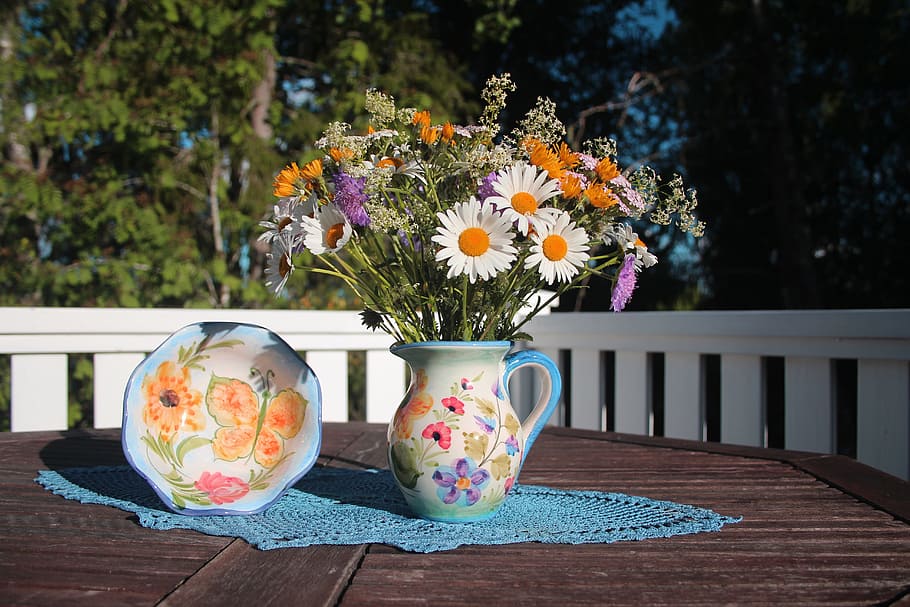 flowers, summer, nature, flowering plant, table, freshness HD wallpaper