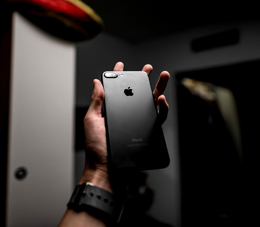 person holding iPhone 7 Plus, matte, technology, black, human hand HD wallpaper