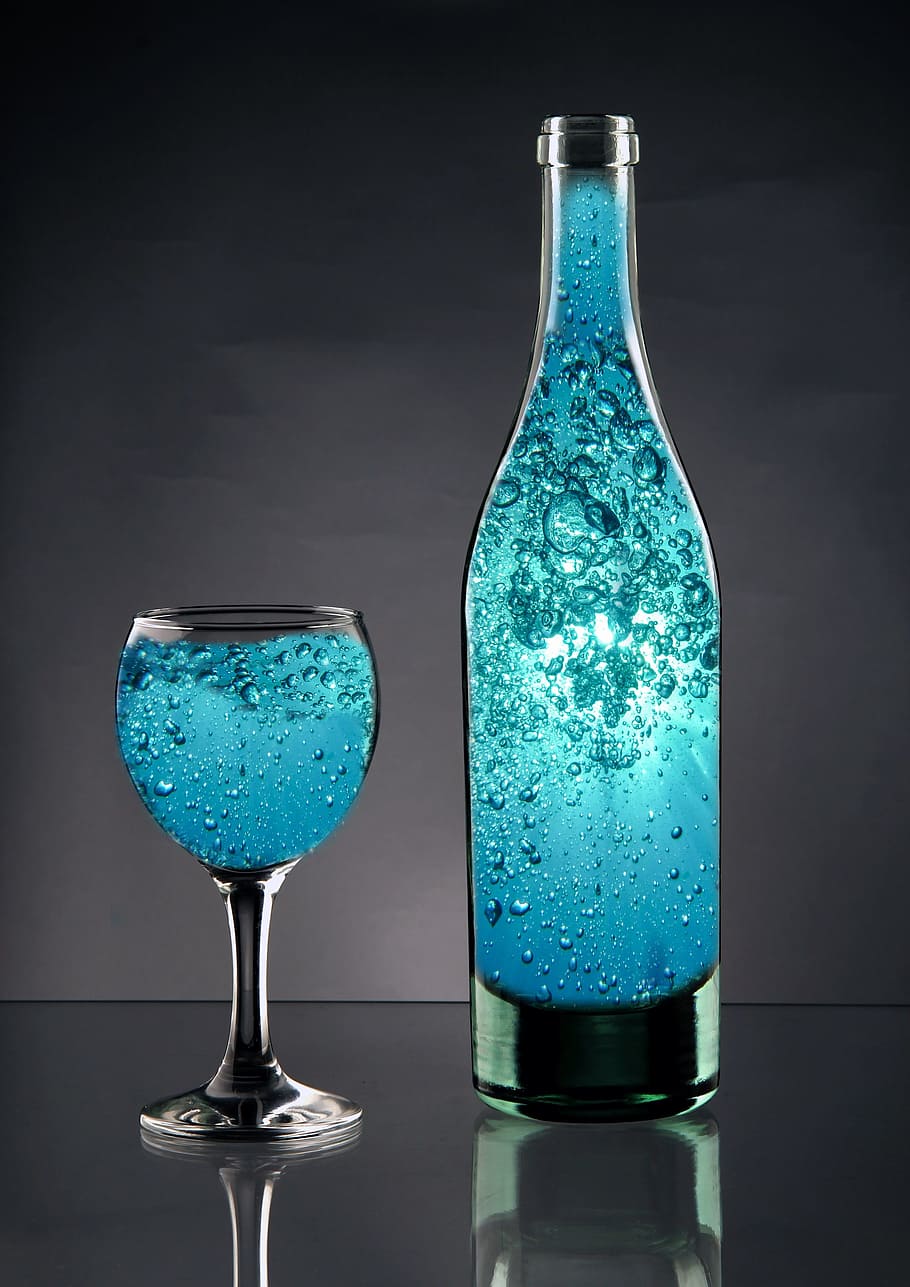 clear wine glass, bottle, bottle of water, turquoise, blue, sparkling, HD wallpaper