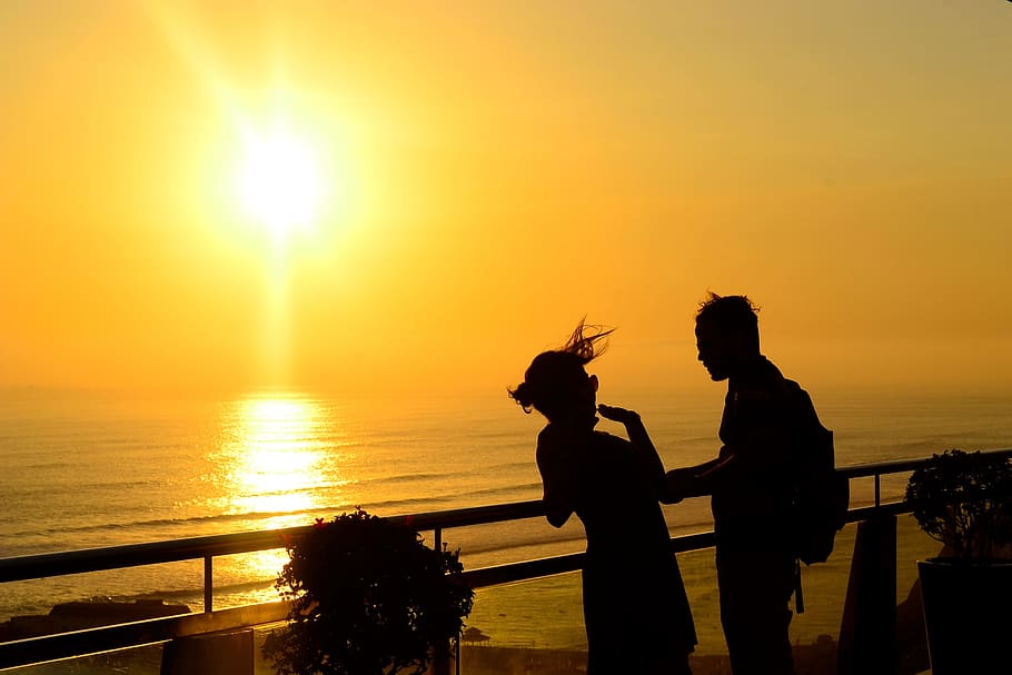 sunlight, sunshine, sunset, couple, people, man, girl, beach HD wallpaper