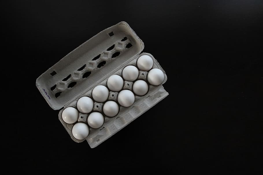 Fresh eggs, easter, ingredients, minimalistic, simplistic, white, HD wallpaper
