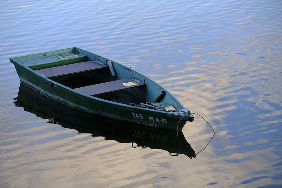 green boat floating on body of water, boot, rowing boat, lake HD wallpaper