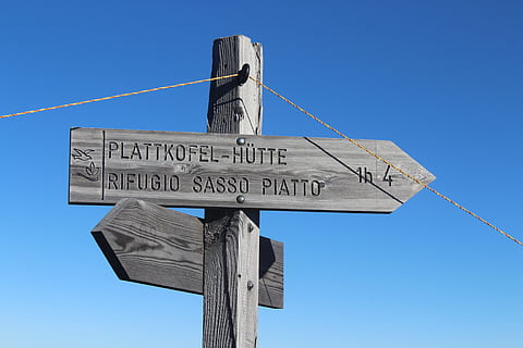 directory, shield, signposts, direction, board, wood, blue HD wallpaper