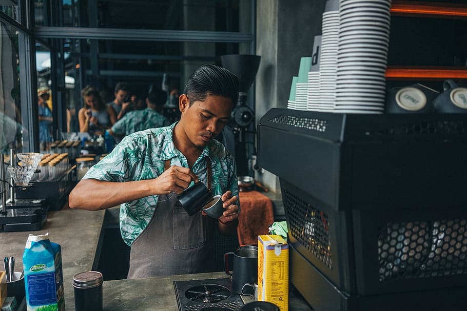 man making coffee, person refilling coffee, machine, espresso HD wallpaper
