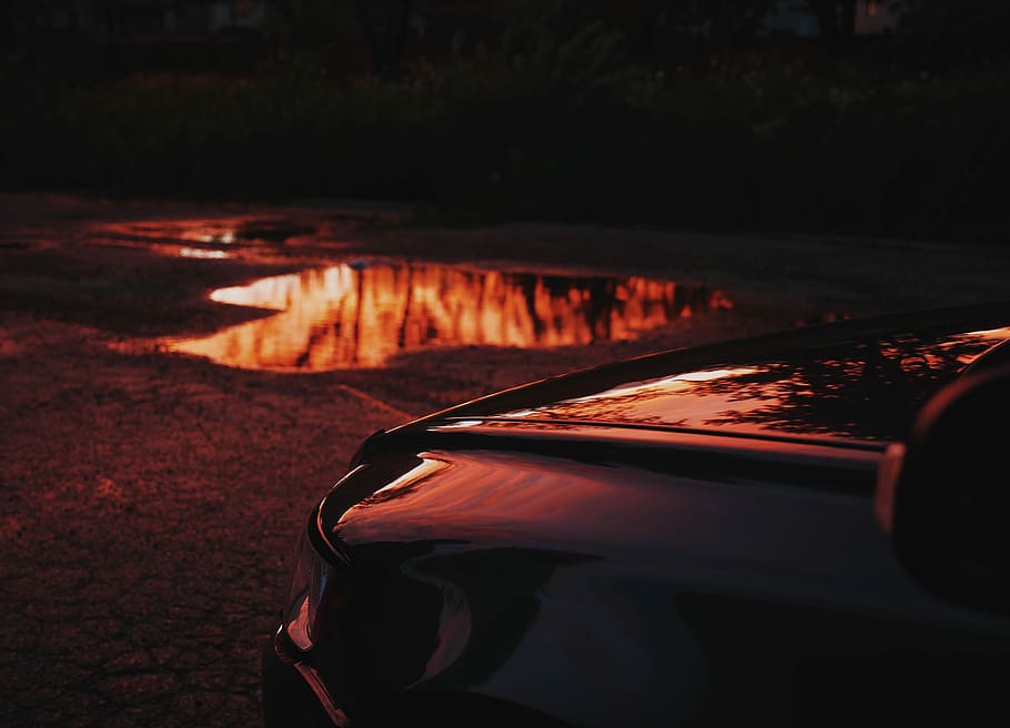 car in front of mud, car hood, puddle, reflection, ground, dusk HD wallpaper