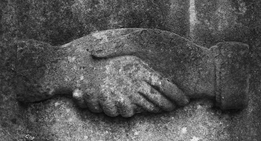 hands, monument, architecture, grave, handshake, cemetery, black And White HD wallpaper