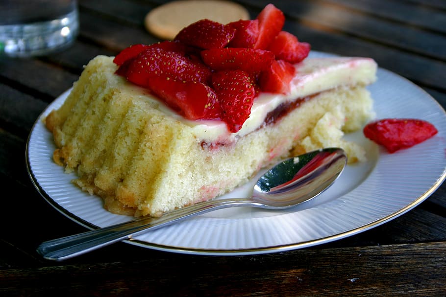 coffee break, cake, strawberry, dessert, food, fruit, gourmet HD wallpaper