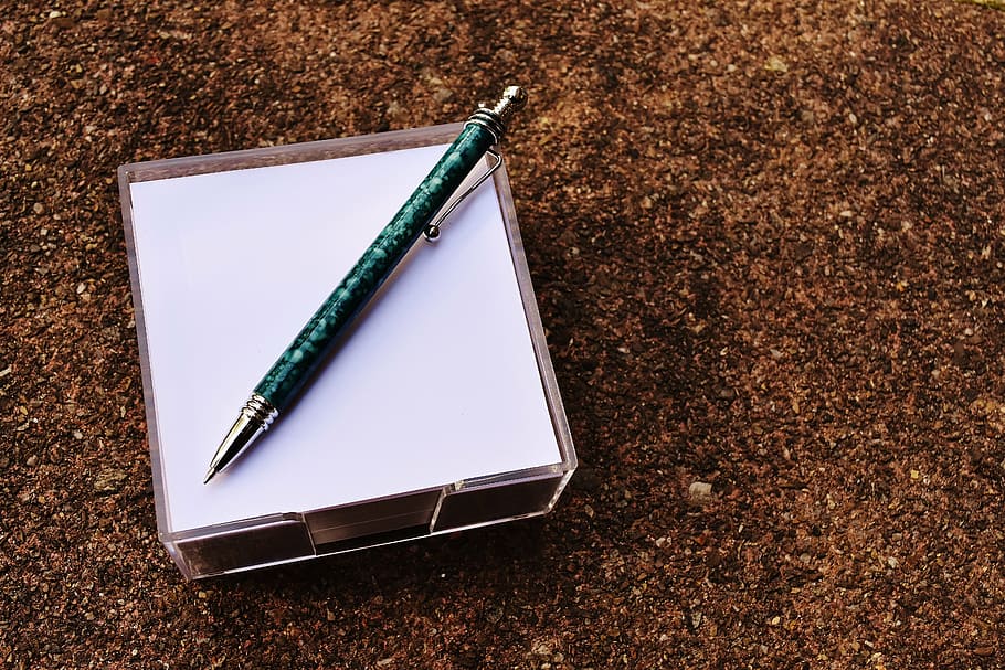 green case retractable pen, stickies, memo, notes, writing tool HD wallpaper