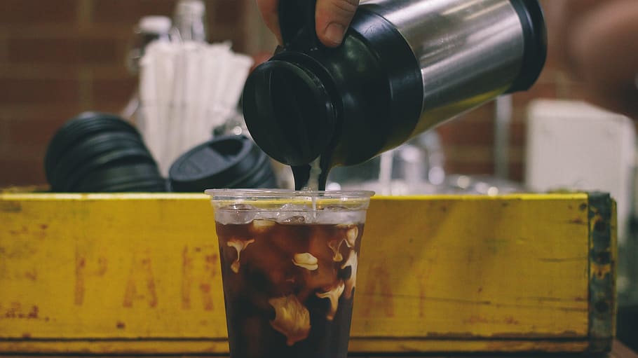 coffee, thermos, cup, plastic, ice, drinks, beverage, food and drink HD wallpaper