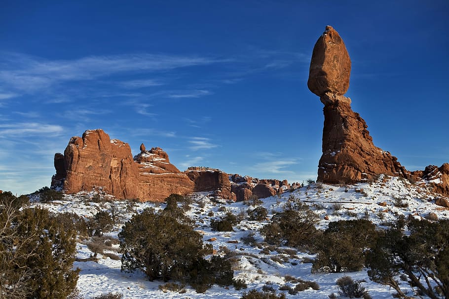 balanced rock, formation, sandstone, winter, snow, natural HD wallpaper