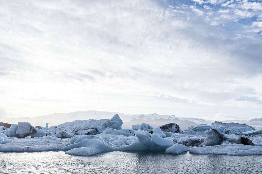 Jökulsárlón Glacier Lagoon, ice field near water during daytime, HD wallpaper
