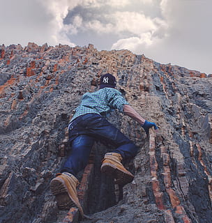 man about the climb the mountain, people, guy, climbing, hill HD wallpaper