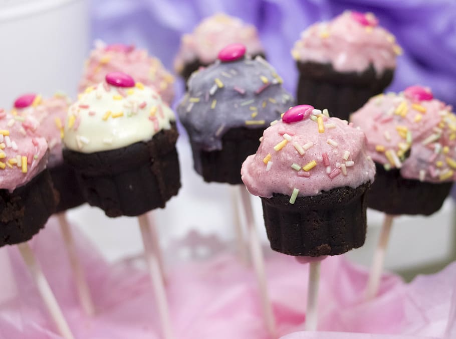 cake pop lot, sweet, cupcake, dessert, pastry, delight, birthday HD wallpaper