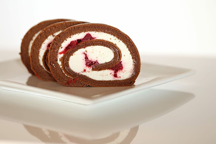 roll, baked, buns, white, cream, cherry, chocolate roll, dessert HD wallpaper