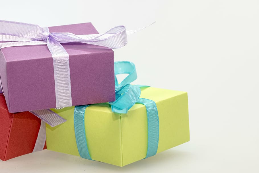 purple and green gift boxes, gifts, packages, made, loop, packet loop HD wallpaper