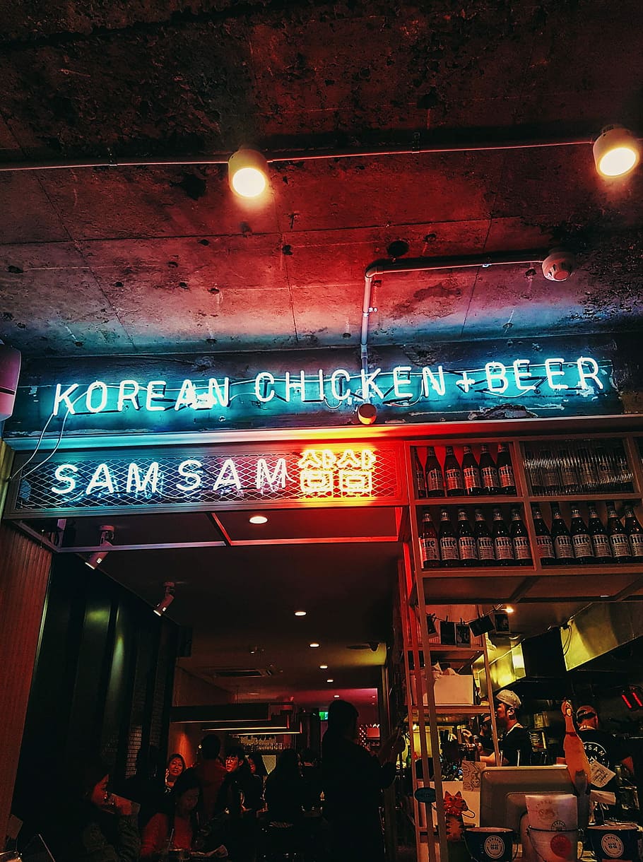Korean Chicken Beer LED signage, blue Korean Chicken + Beer LED signage turned on HD wallpaper
