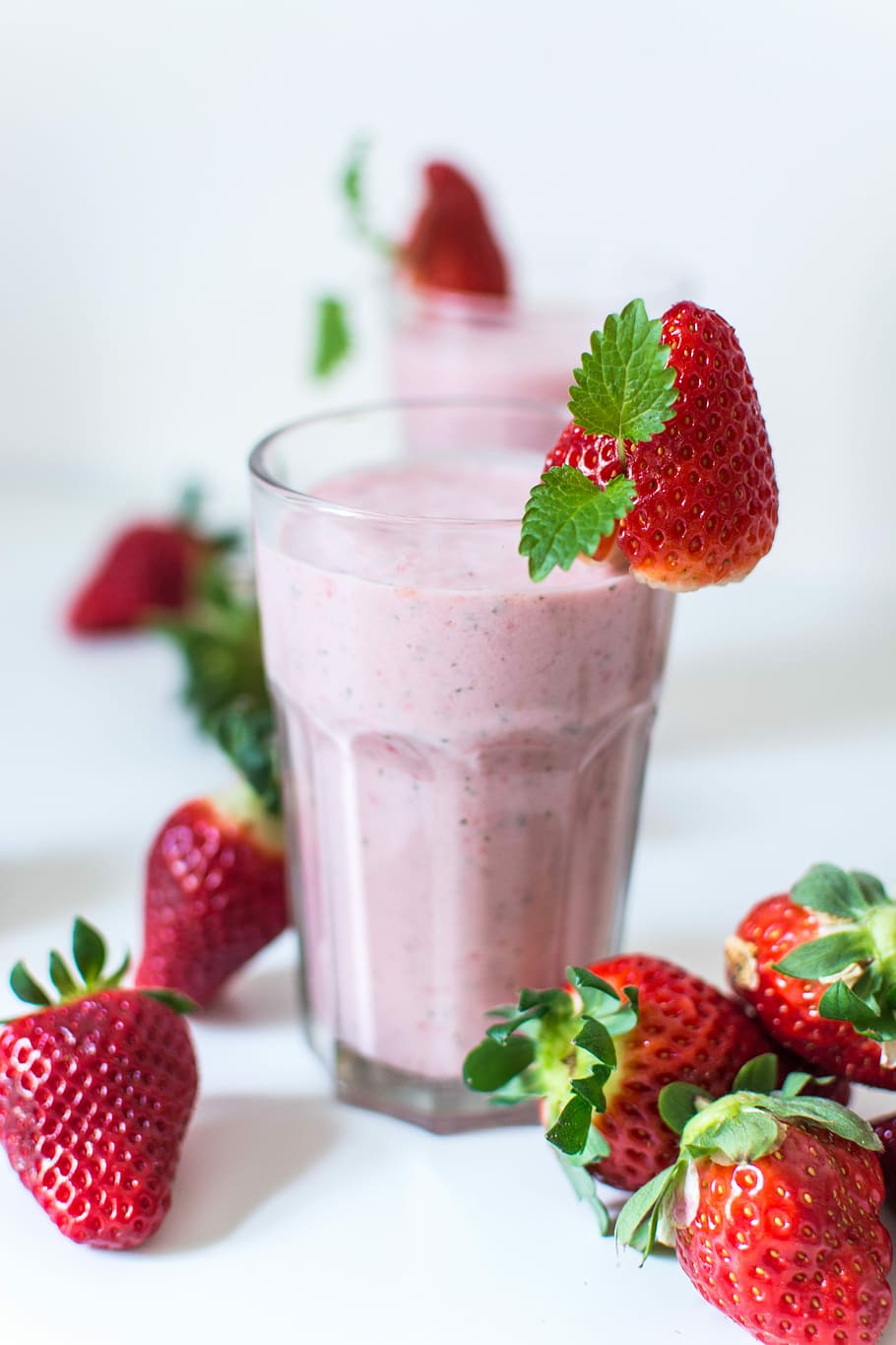 Strawberry mint milkshake, close up, colorful, drink, homemade