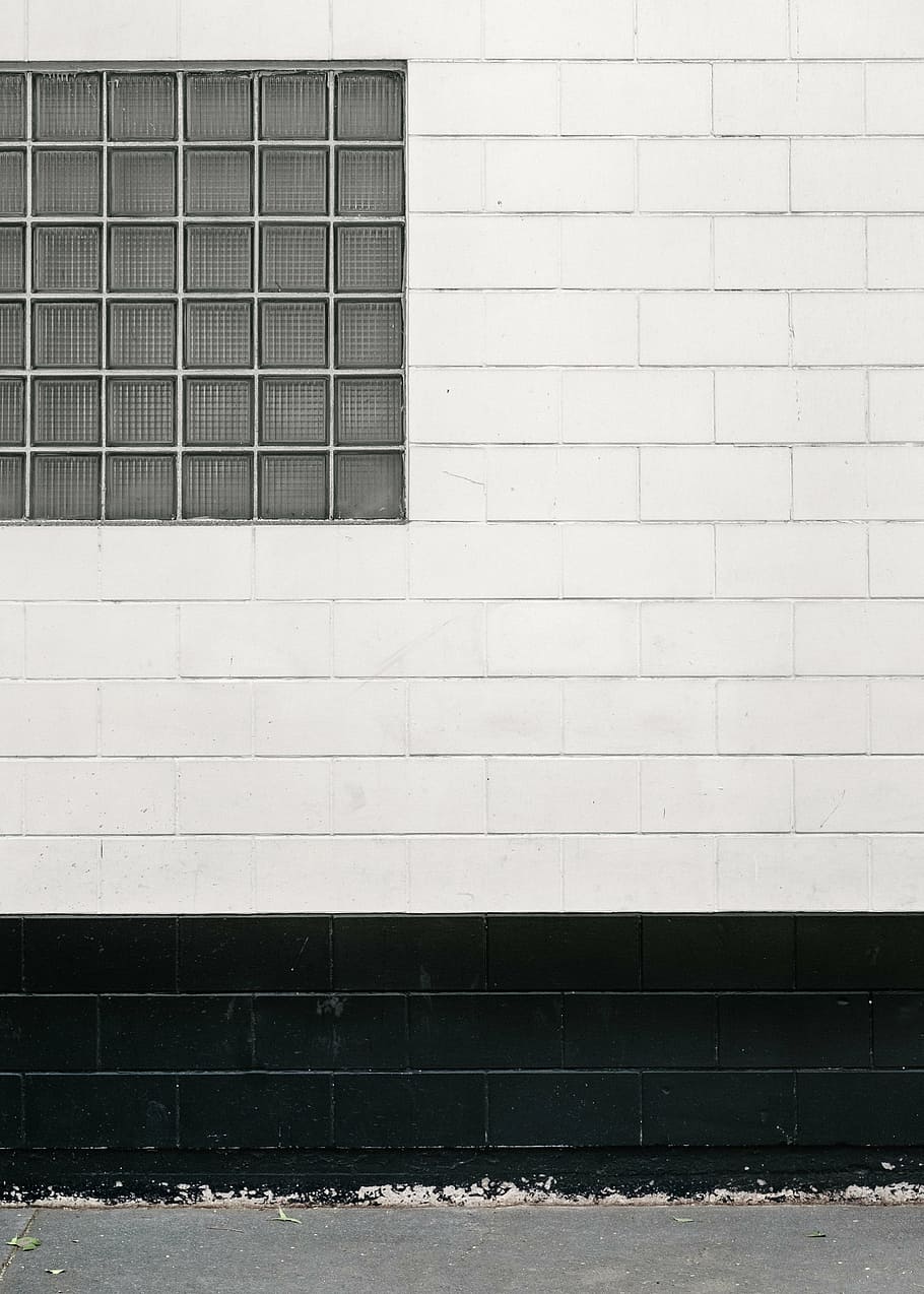 white and black concrete wall, bricks, window, street, glass HD wallpaper