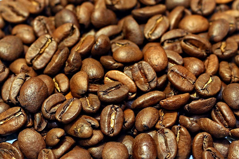 closeup photography of coffee beans lot, background, macro, pattern, HD wallpaper