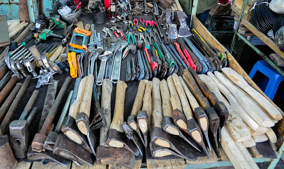 axe, market, tools, blade, weapon, sell, open market, mongolia HD wallpaper