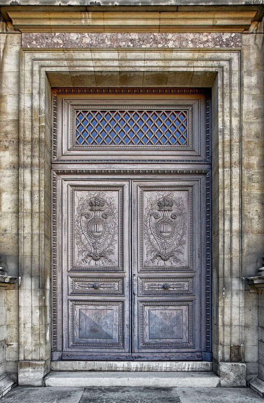 closed gray wooden door, paris, france, louvre palace, building, HD wallpaper