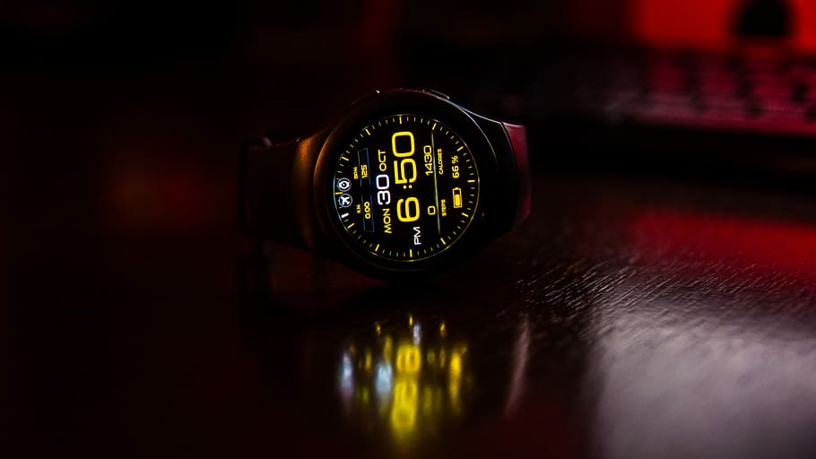 round black digital watch at 6:50, round black digital watch displaying 6:50 HD wallpaper