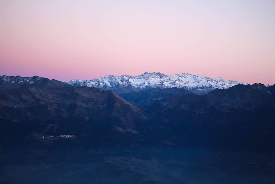 snow covered mountains, mountain covered with snow, Snowy Mountain HD wallpaper