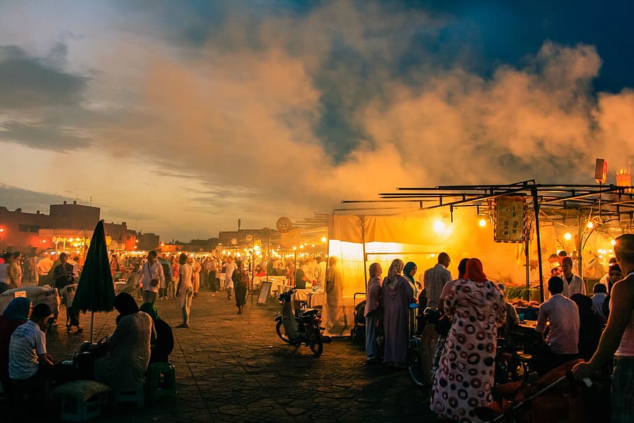 group of people gathered at the market, bazaar, crowd, night HD wallpaper