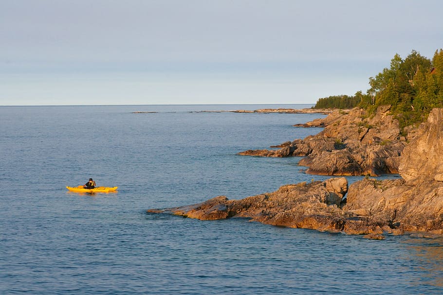 kayak, coast, rocks, shore, lake, cliff, coastline, day, daytime, HD wallpaper