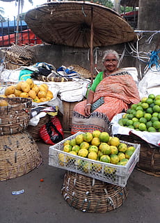 HD wallpaper: india, woman, market, vegetables, selling, fruit, vendor,  labor | Wallpaper Flare