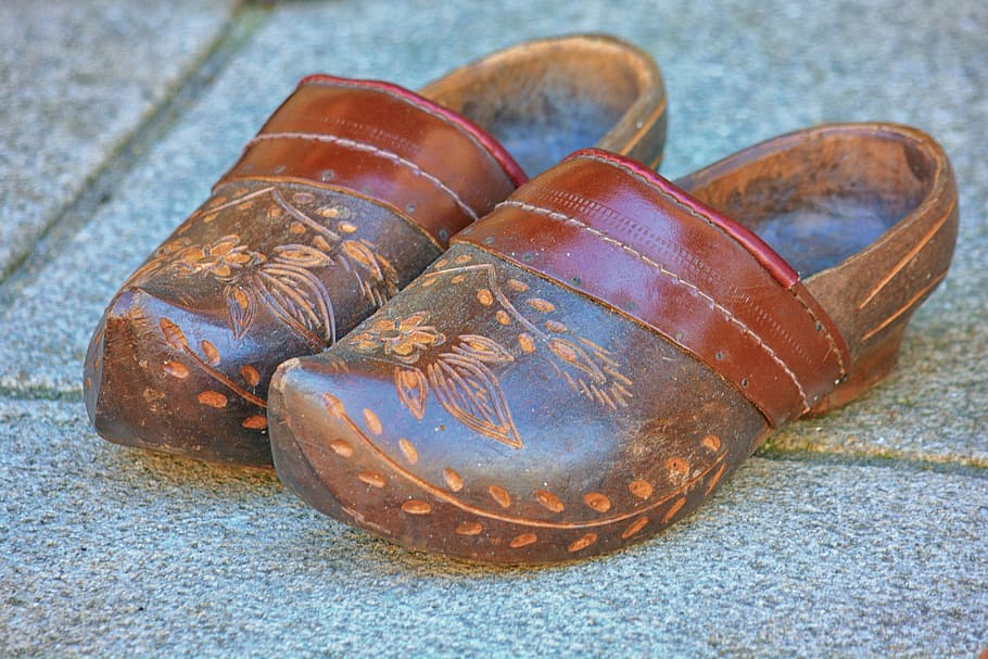 Clogs, Wood, Farm, Field, Tradition, wood carving, decorative HD wallpaper