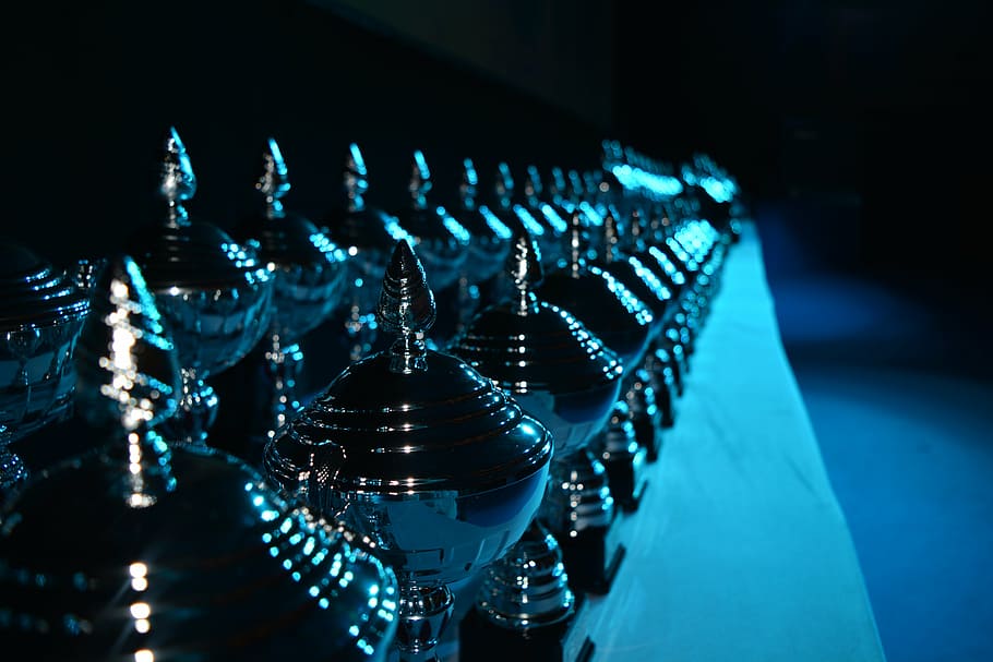 cups, blue, perspective, metal, indoors, in a row, technology HD wallpaper