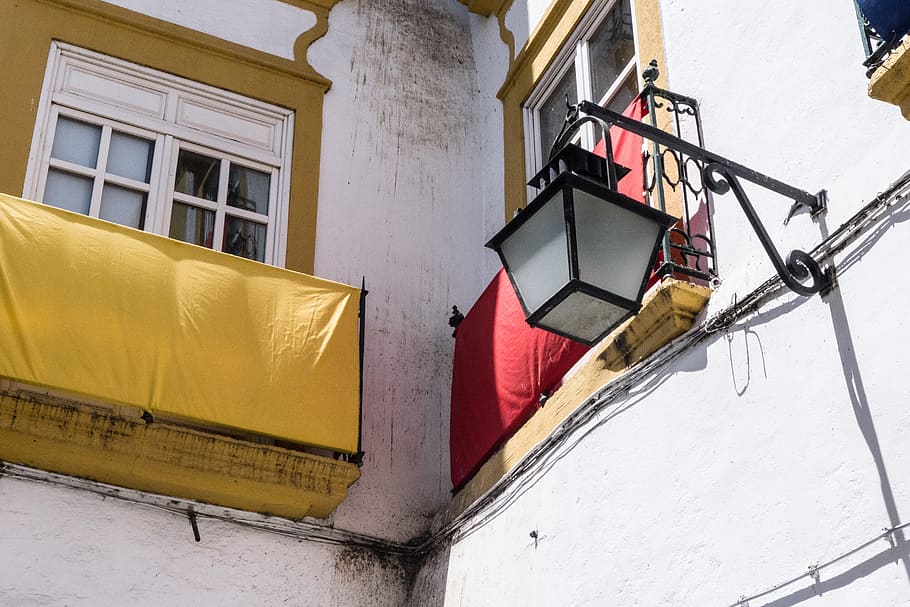 balcony, window, facade, apartment, people, architecture, street HD wallpaper