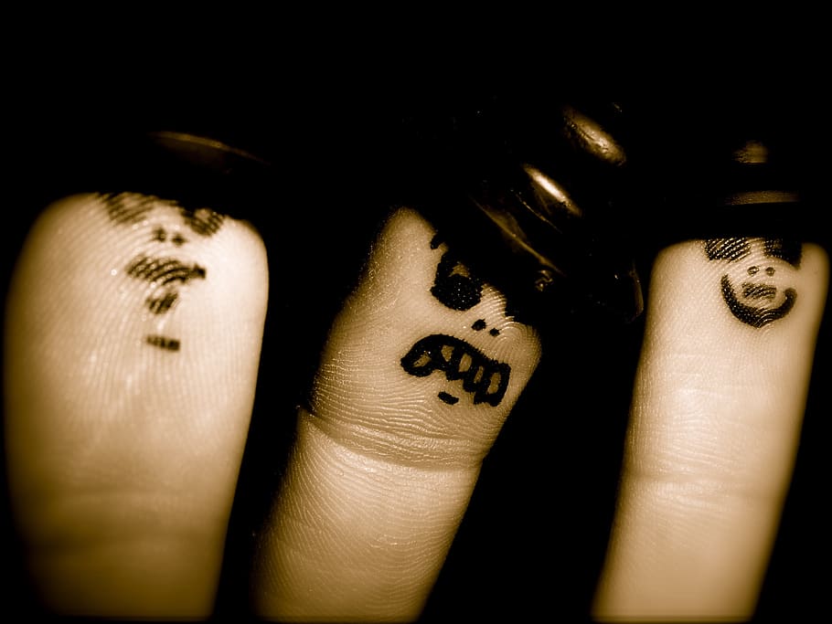 fingers, hat, coloring, human body part, human hand, one person HD wallpaper