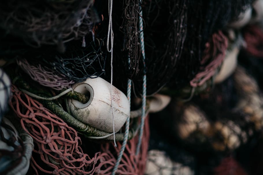 rope, net, tissue roll, close-up, focus on foreground, no people HD wallpaper