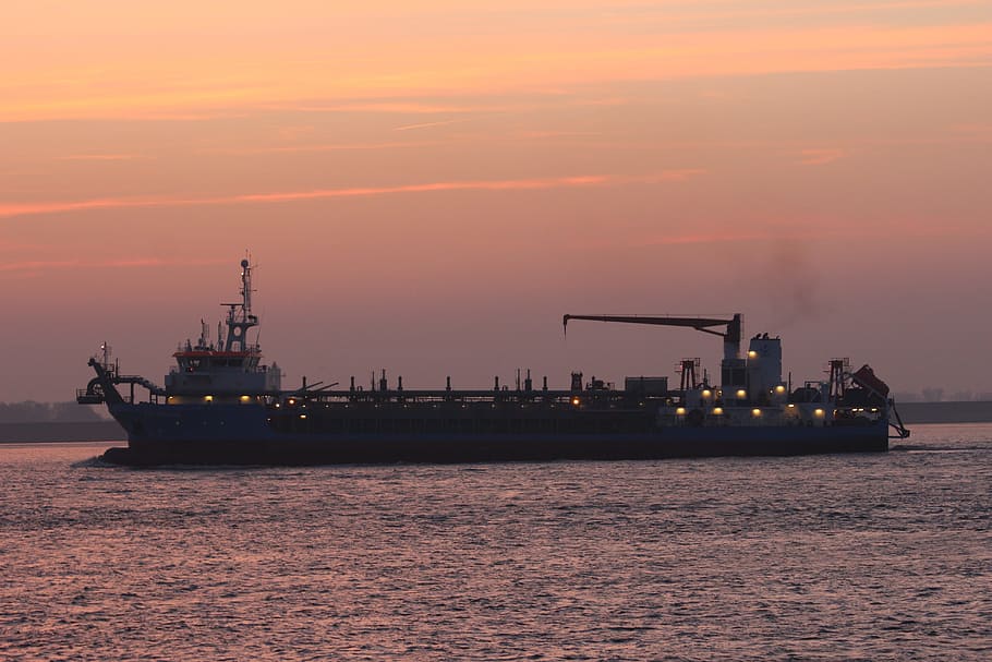 Ship, Sunset, Weser, Dike, Bremerhaven, freight transportation