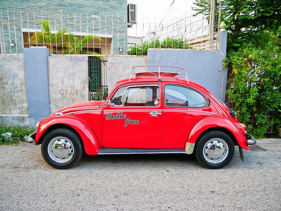 red beetle parking in front of house, parked red Volkswagen Beetle HD wallpaper