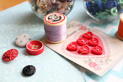 photo of purple sewing thread beside red cloth button, red, purple HD wallpaper