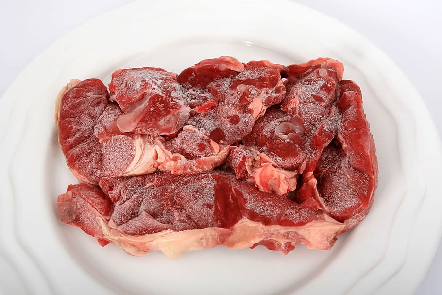 raw meat on plate, beef, braising, brisket, catering, close-up, HD wallpaper