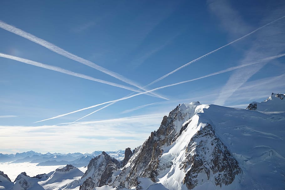chamonix, sky trails, blue sky, alps, landscape, mountain, cold temperature HD wallpaper