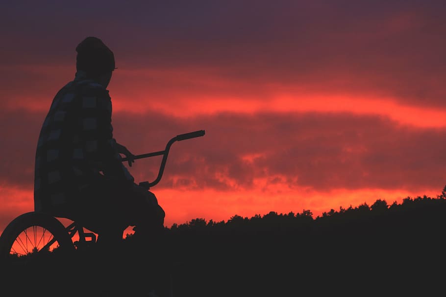man riding on BMX bicycle, sunset, silhouette, sky, cloud - sky HD wallpaper