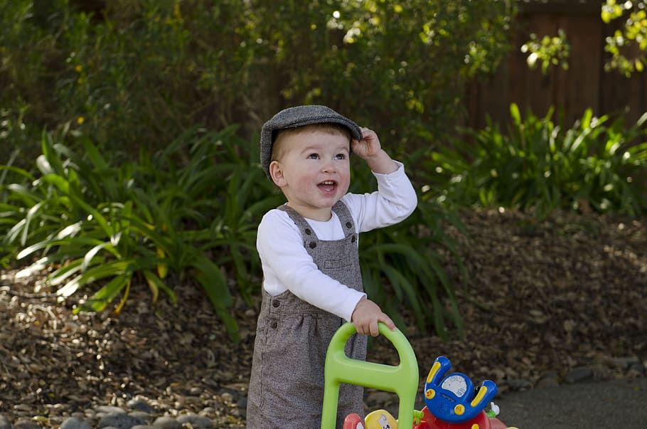 Child, Fun, Play, cheerful, happy, kid, nature, joy, cute, childhood HD wallpaper